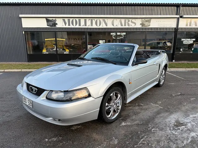 Ford Mustang Cabriolet 3.8 V6 0kr insats 848kr/mån
