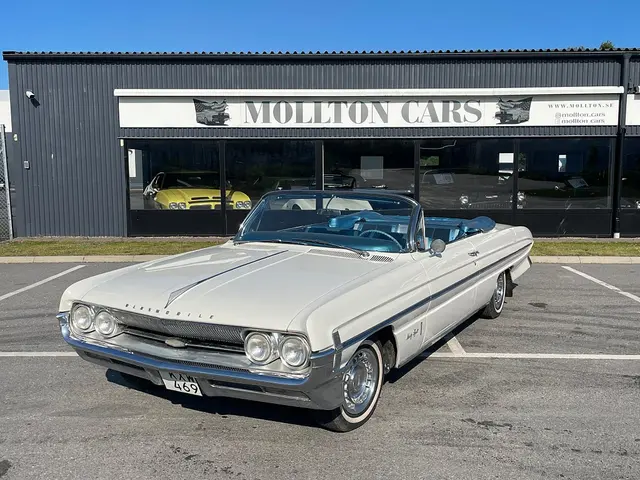 Oldsmobile 98 Classic Ninety-Eight Convertible Coupé 6.5 V8