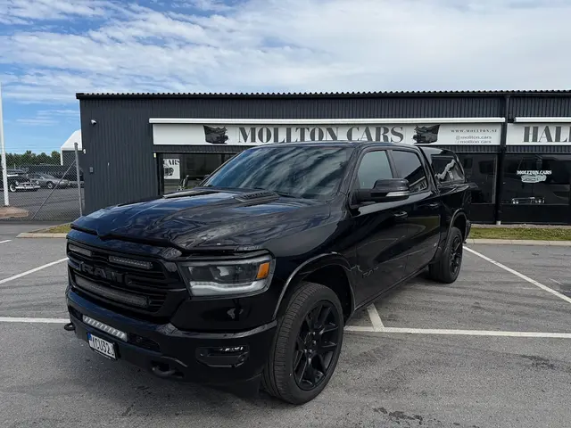 RAM 1500 Crew Cab 5.7 V8 HEMI Flex Fuel 4x4 NIGHT Euro 6
